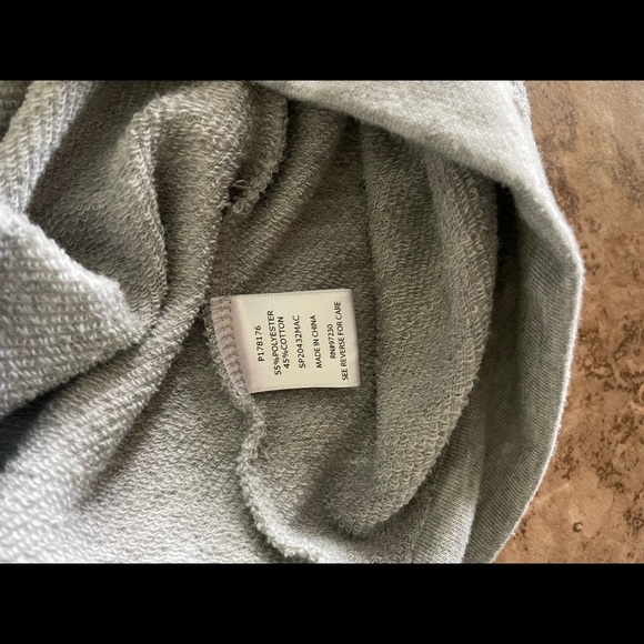 kids medium grey sweatshirt - Picture 10 of 11